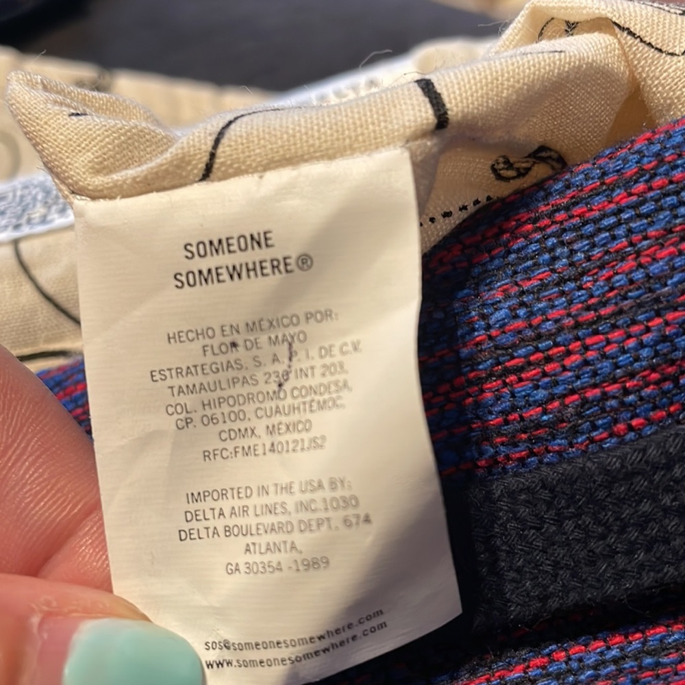 Delta x Someone Somewhere Toiletry Pouch - Picture 6 of 7